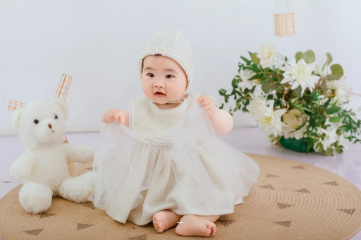 青岛宝宝在妈妈肚子里